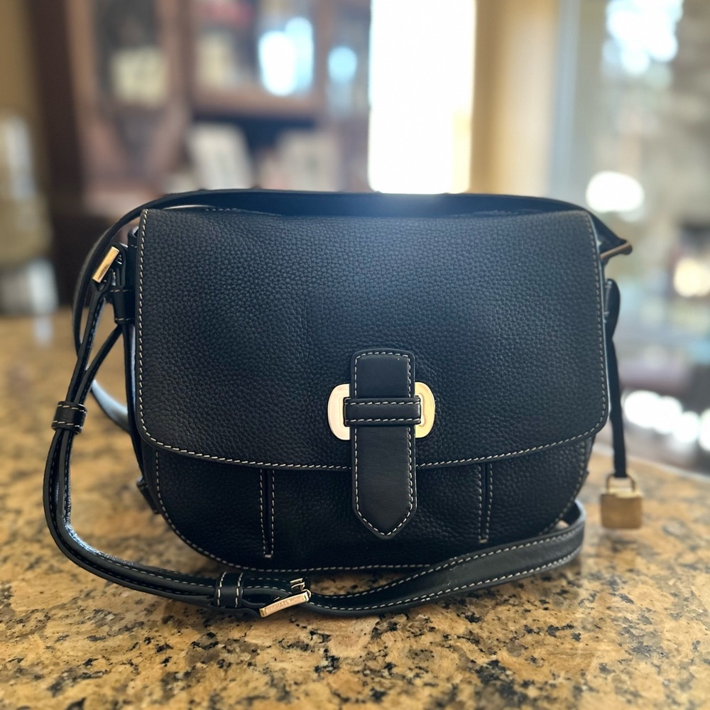 EUC Michael Kors Romy medium sized black pebbled leather crossbody bag